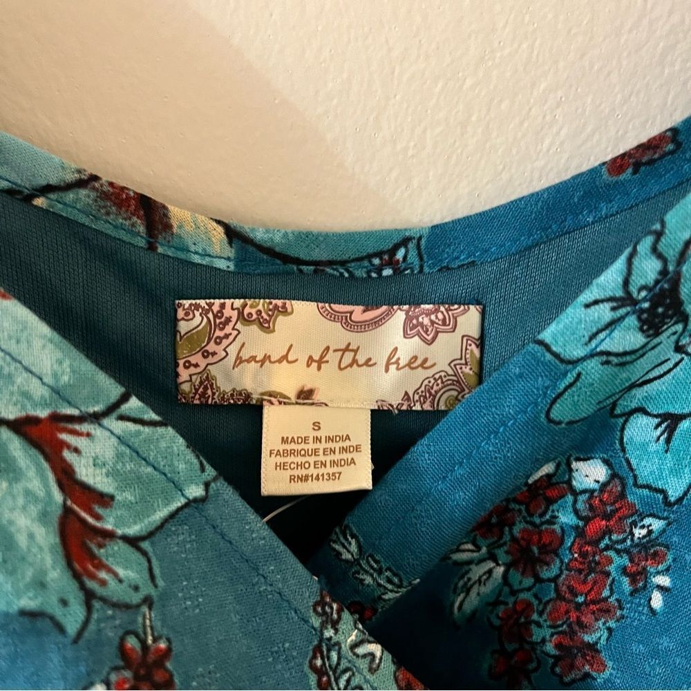 NWT B.O.G. Collective Sybille Teal Floral Crossover Crop Top Boho small - Picture 8 of 15